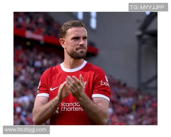 足球明星私密瞬间曝光引发热议球迷反应各异